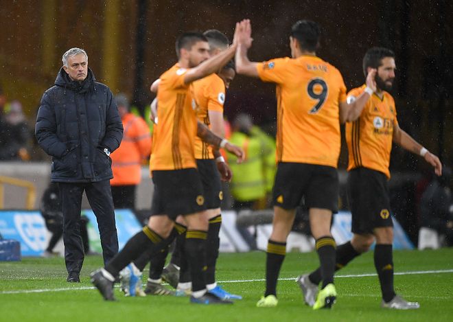 NG体育网站蓬莱朱雀队鏖战南城战狼队，自行车邀请赛爆冷，转换速度占优。争冠格局再洗牌的简单介绍